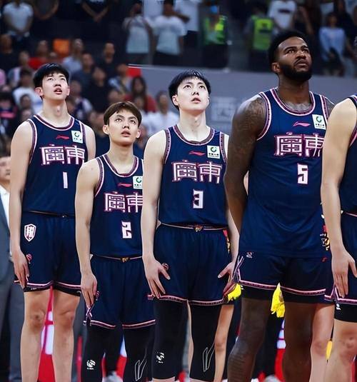 江苏男篮战胜对手，继续保持不败