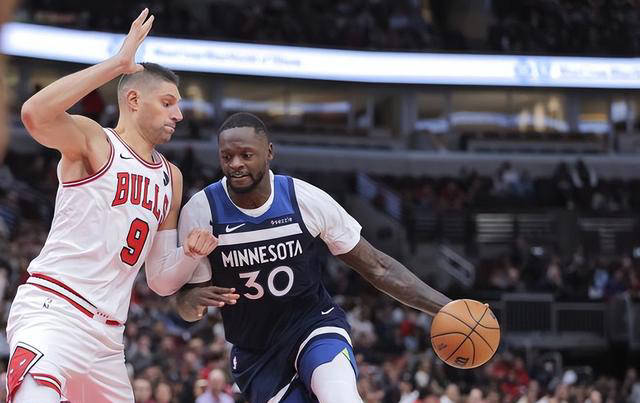 公牛击败骑士,拉文上演绝杀 公牛击败骑士,拉文上演绝杀