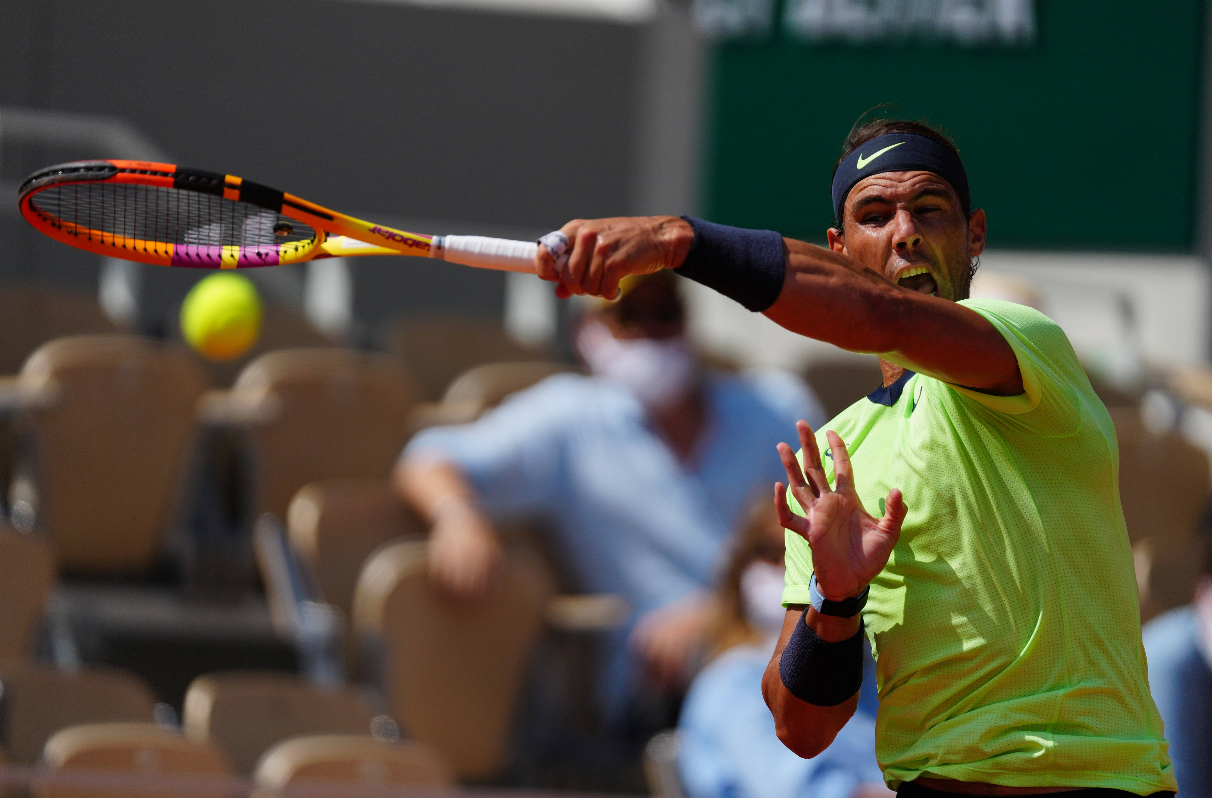 西班牙网球队爆冷澳大利亚网球队，纳达尔关键制胜的简单介绍