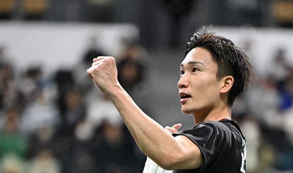 包含韩国队横扫泰国队，桃田贤斗刷新纪录的词条