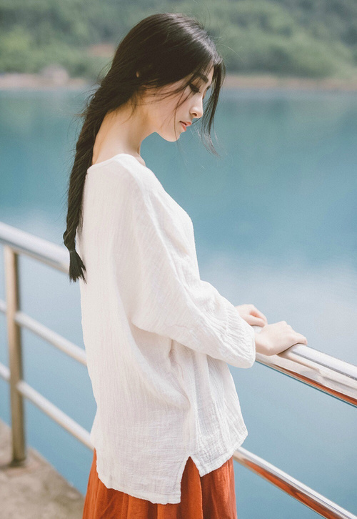 双城记，冰岛球迷的血拼之旅与哈弗茨的硬仗哲学