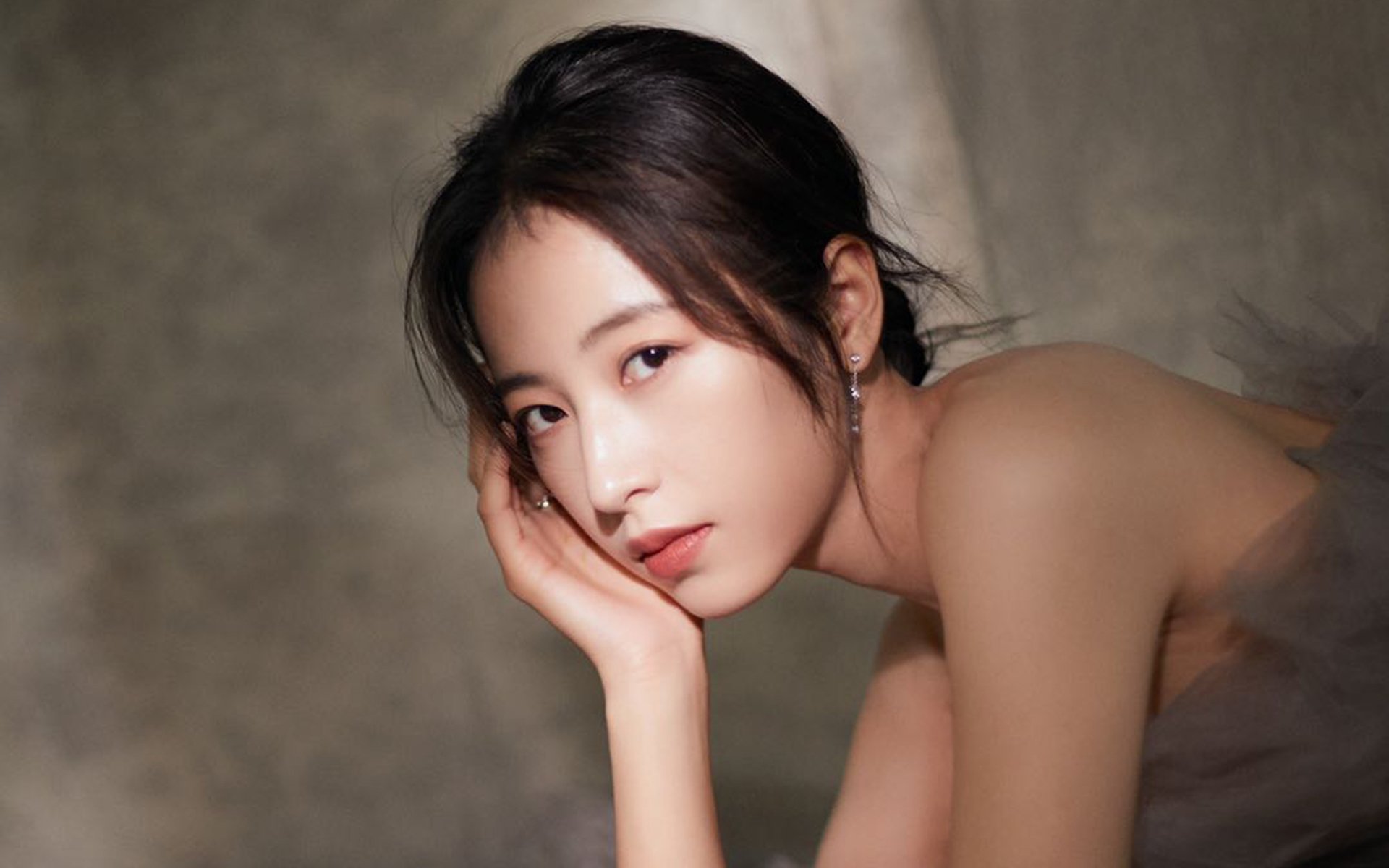 个人英雄与团队碾压，爱德华兹撕裂魔术时，雷霆的联盟第一剧本已悄然展开